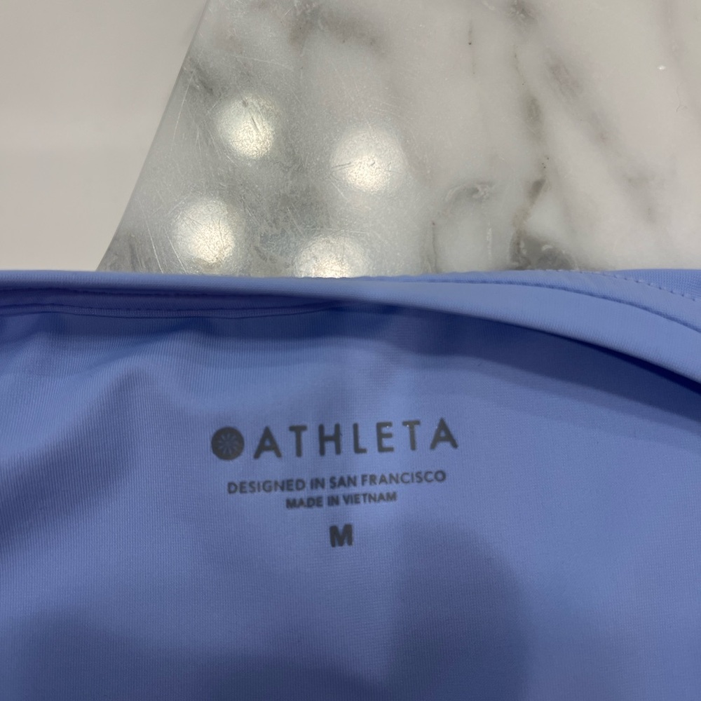 Athleta Lavender Muscle Tee size M - Picture 3 of 4